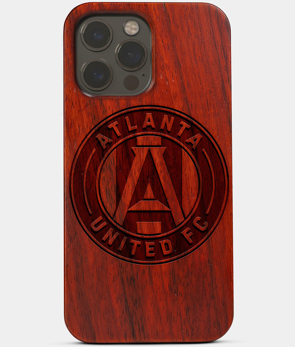 Wood Atlanta Braves iPhone 13 Pro Case - MagSafe® Compatible