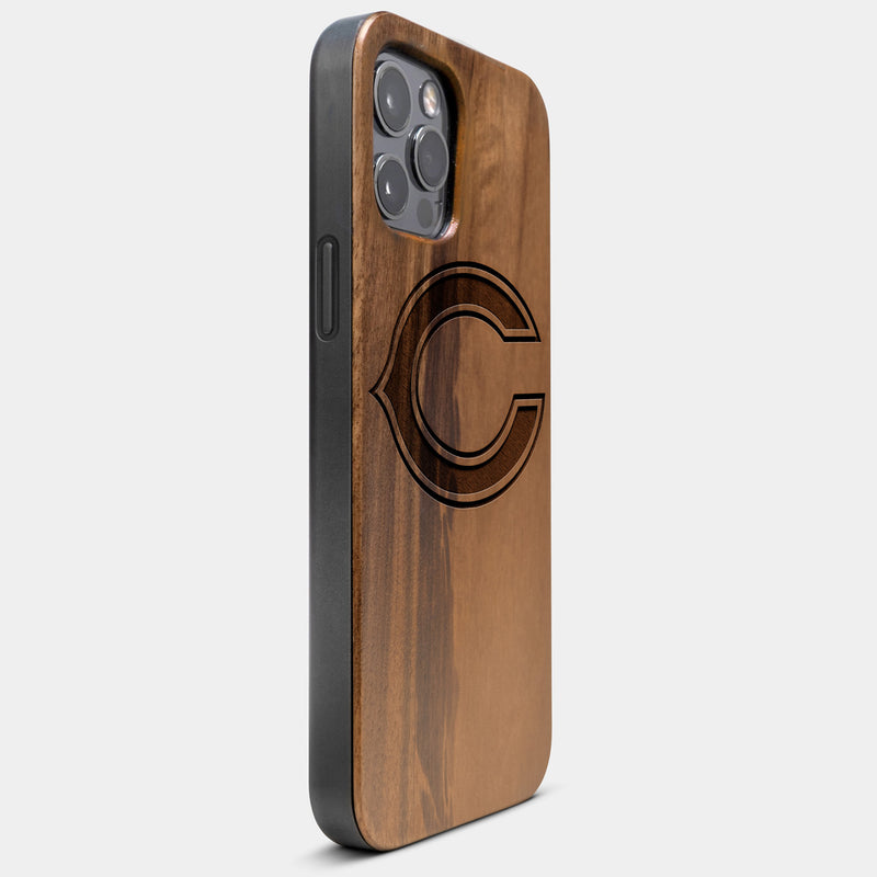 Best Wood Chicago Bears iPhone 13 Pro Case | Custom Chicago Bears Gift | Walnut Wood Cover - Engraved In Nature